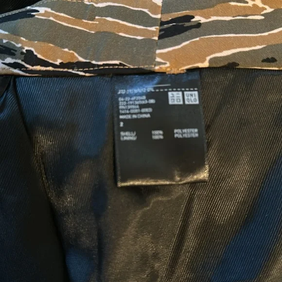 Carine Roitfeld Paris for Uniqlo pencil skirt in army green size 2 - Picture 12 of 12